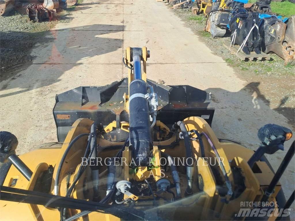 CAT 930M 轮式装载机