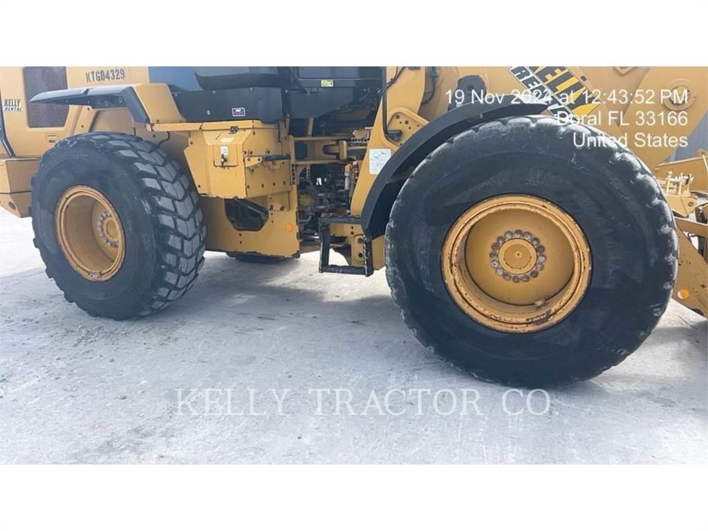 CAT 930M 轮式装载机