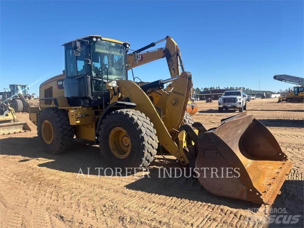 CAT 930M 轮式装载机