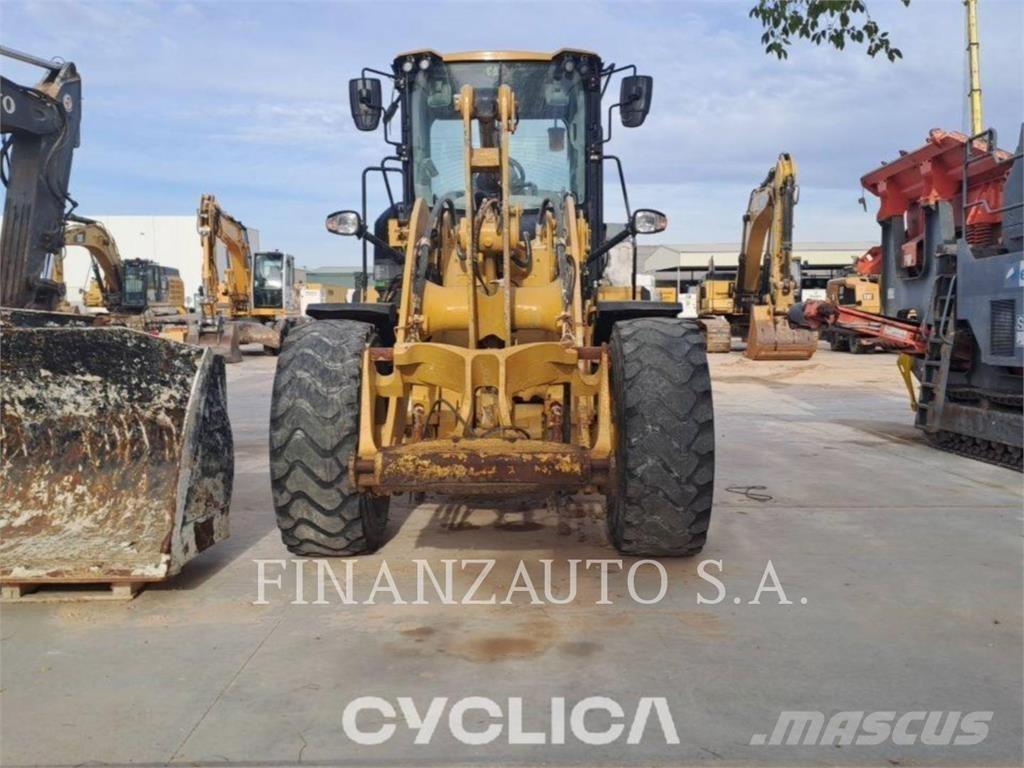 CAT 930M 轮式装载机