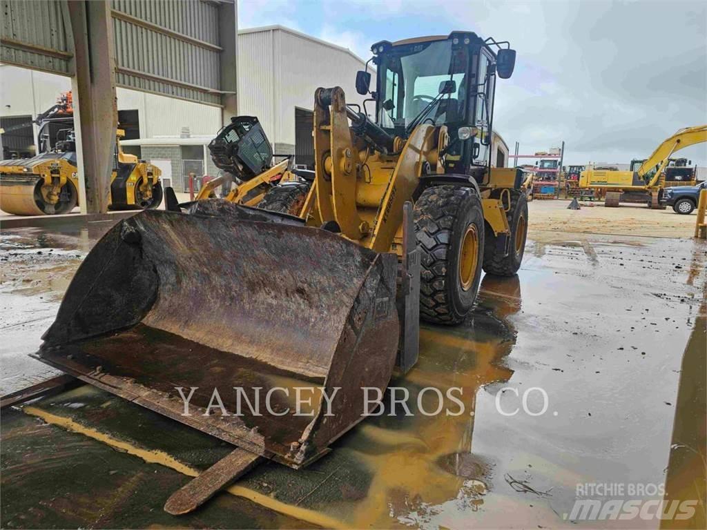 CAT 930M 轮式装载机