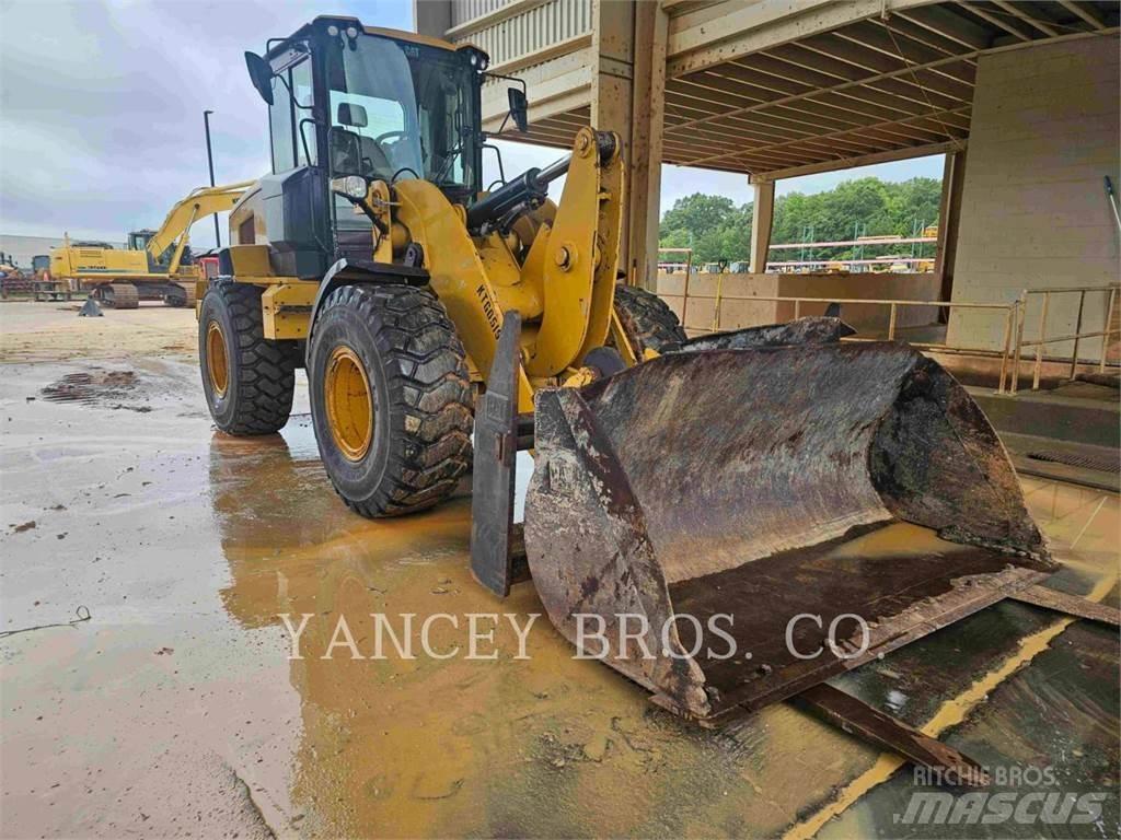 CAT 930M 轮式装载机