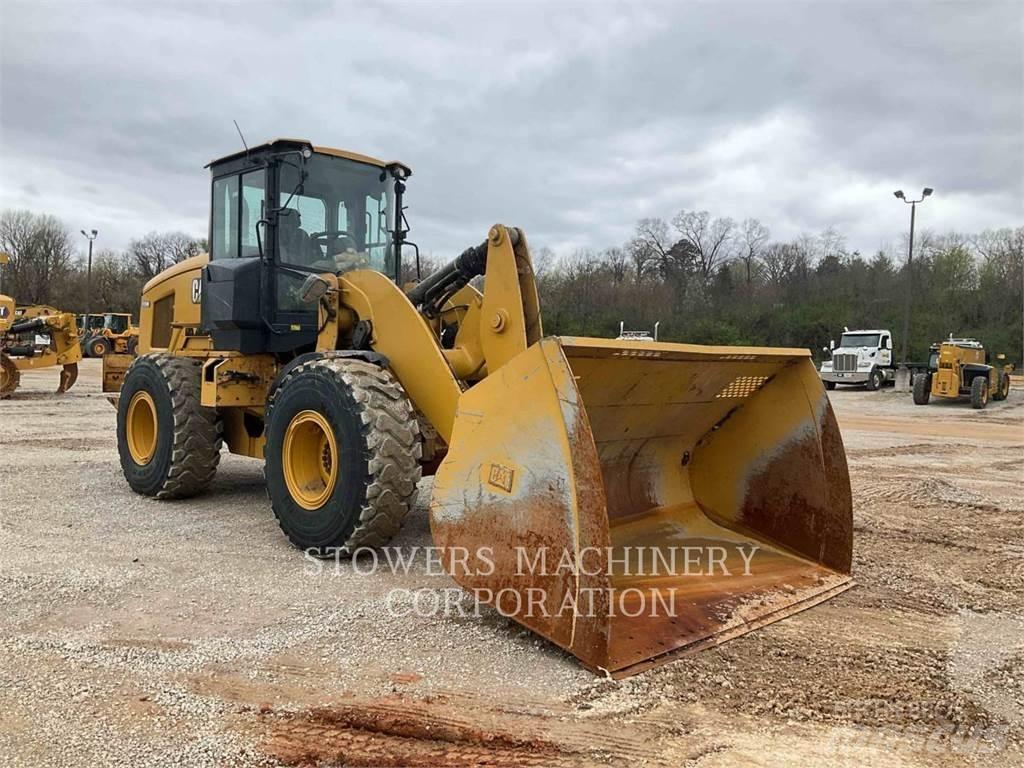 CAT 930M 轮式装载机