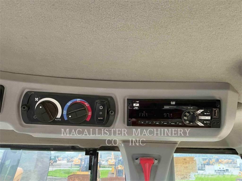 CAT 930M 轮式装载机