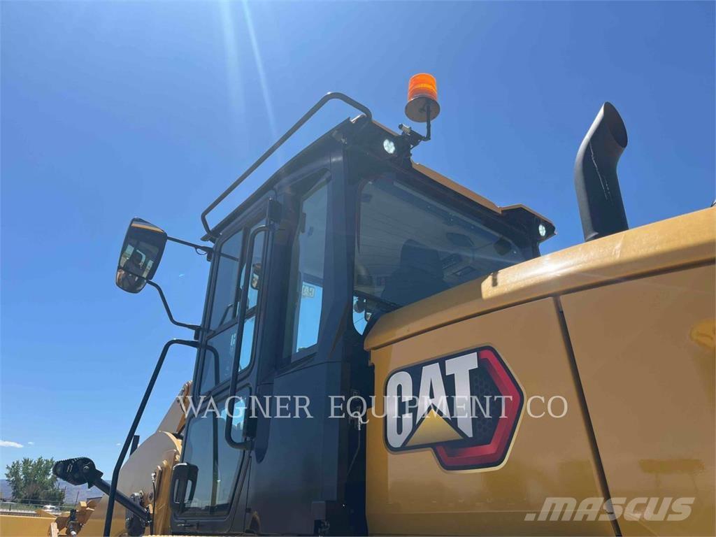 CAT 930M 轮式装载机