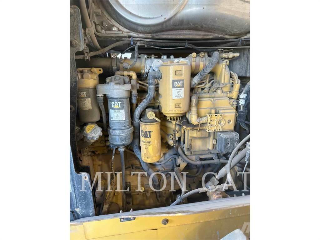 CAT 930M 轮式装载机