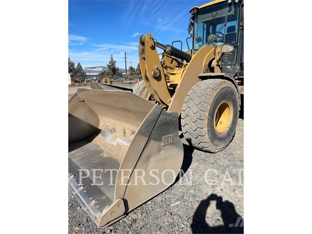 CAT 930M 轮式装载机