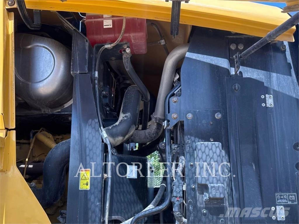 CAT 930M 轮式装载机