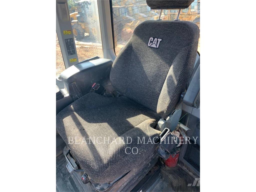CAT 930M 轮式装载机