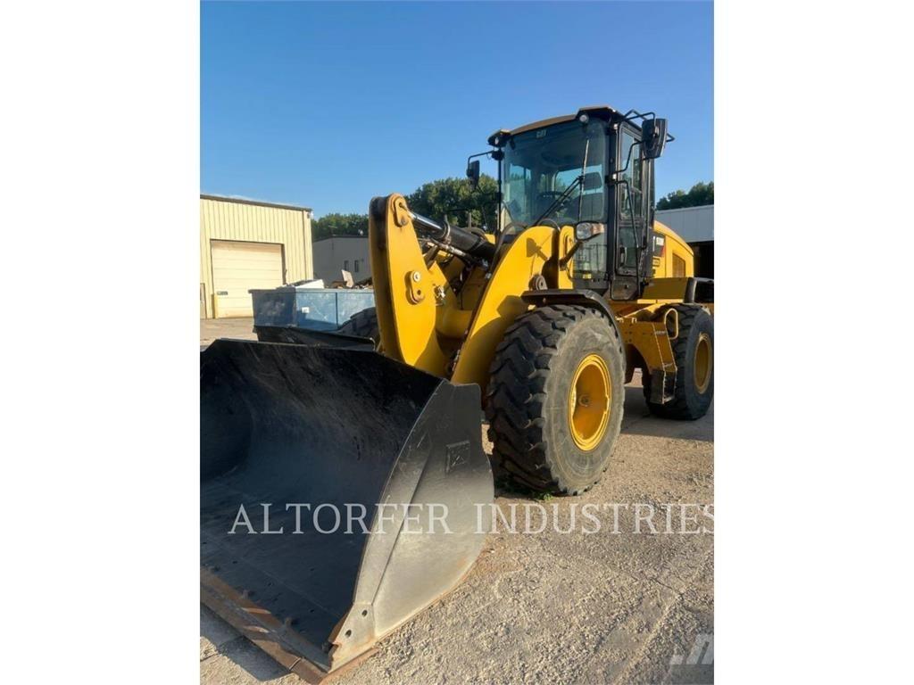 CAT 930M 轮式装载机