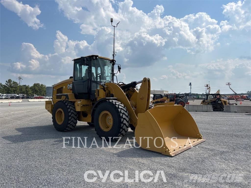 CAT 930M 轮式装载机