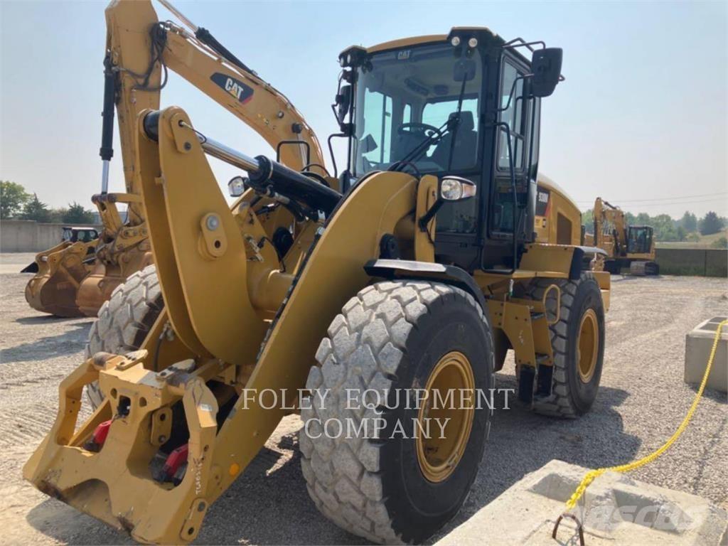 CAT 930M 轮式装载机