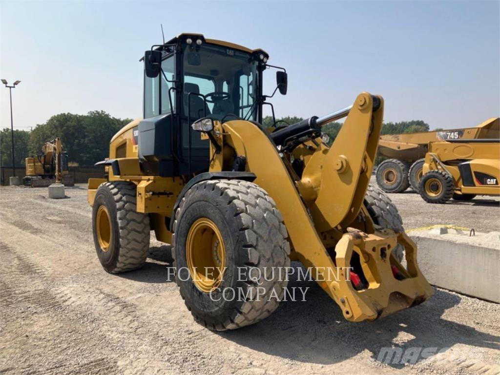 CAT 930M 轮式装载机