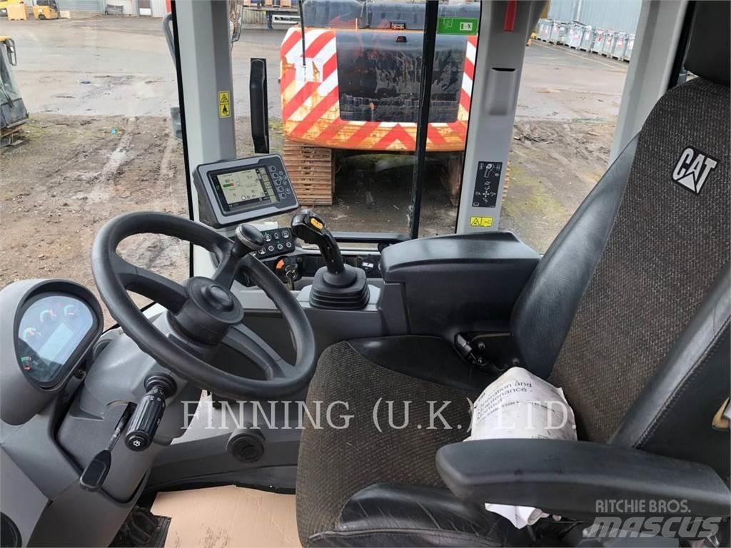 CAT 930M 轮式装载机