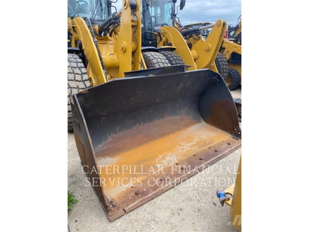CAT 930M 轮式装载机