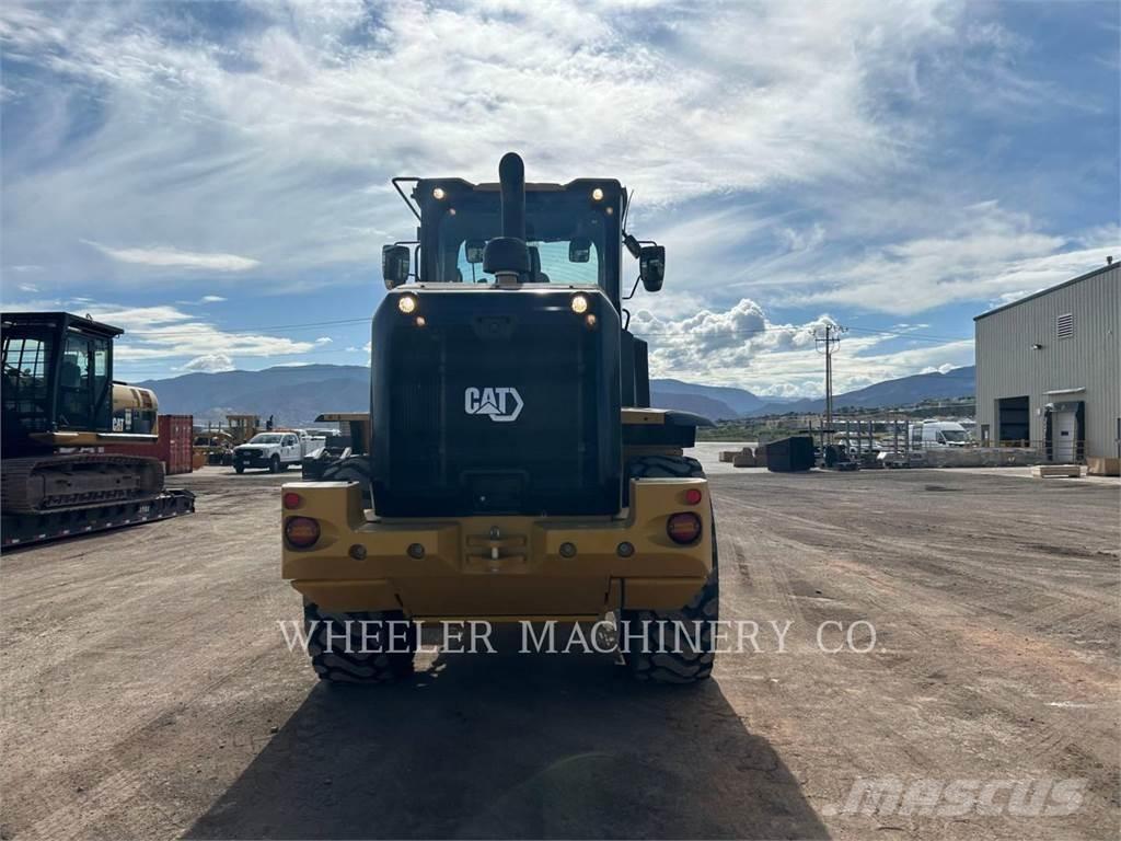 CAT 930M QC 3V 轮式装载机
