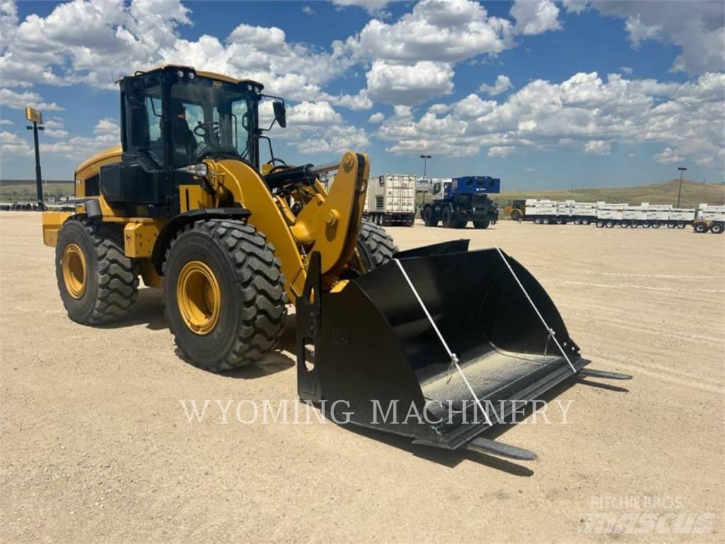 CAT 938 轮式装载机