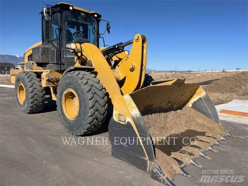 CAT 938 轮式装载机