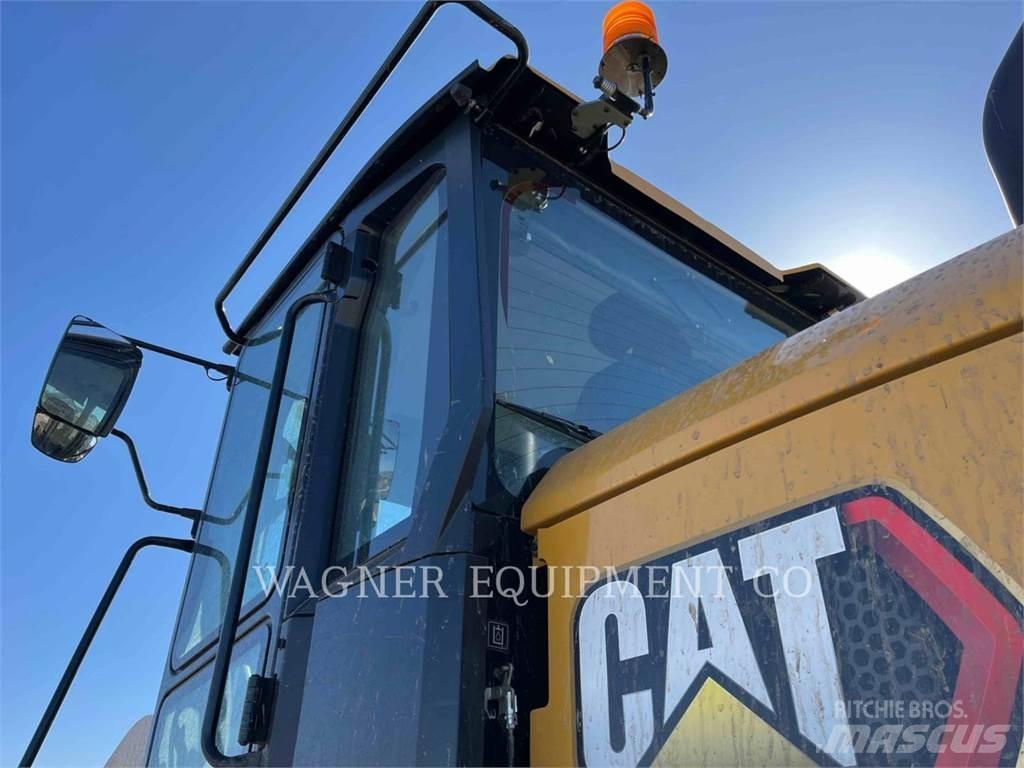 CAT 938 轮式装载机