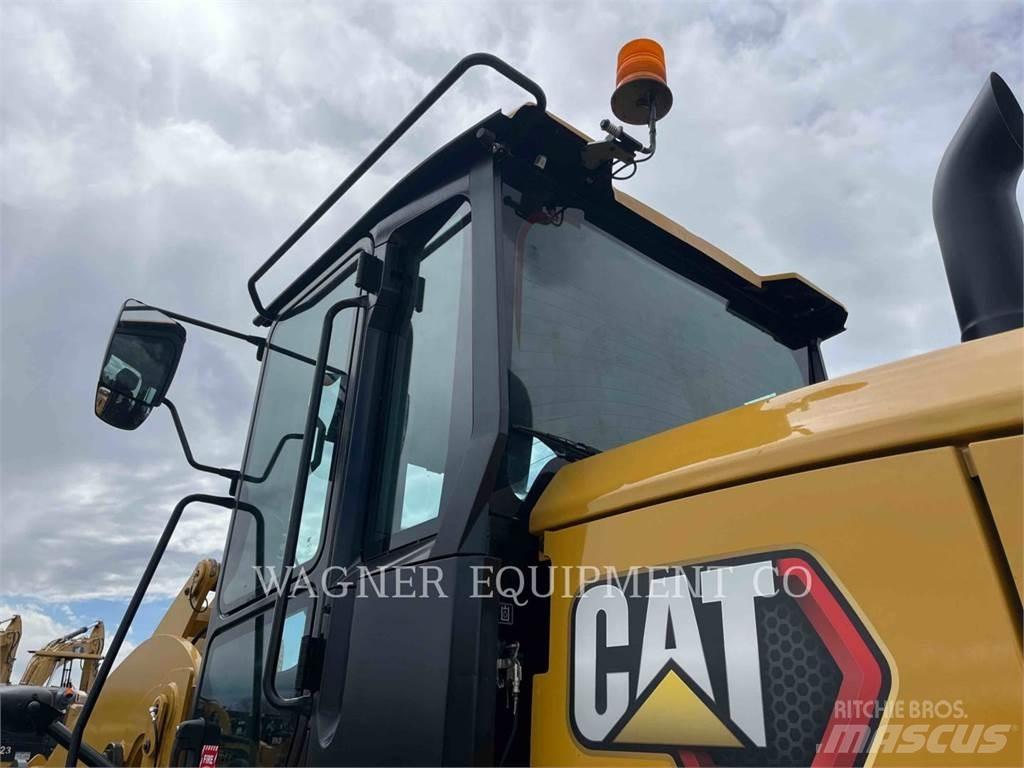 CAT 938 轮式装载机