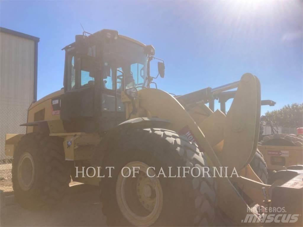 CAT 938 轮式装载机