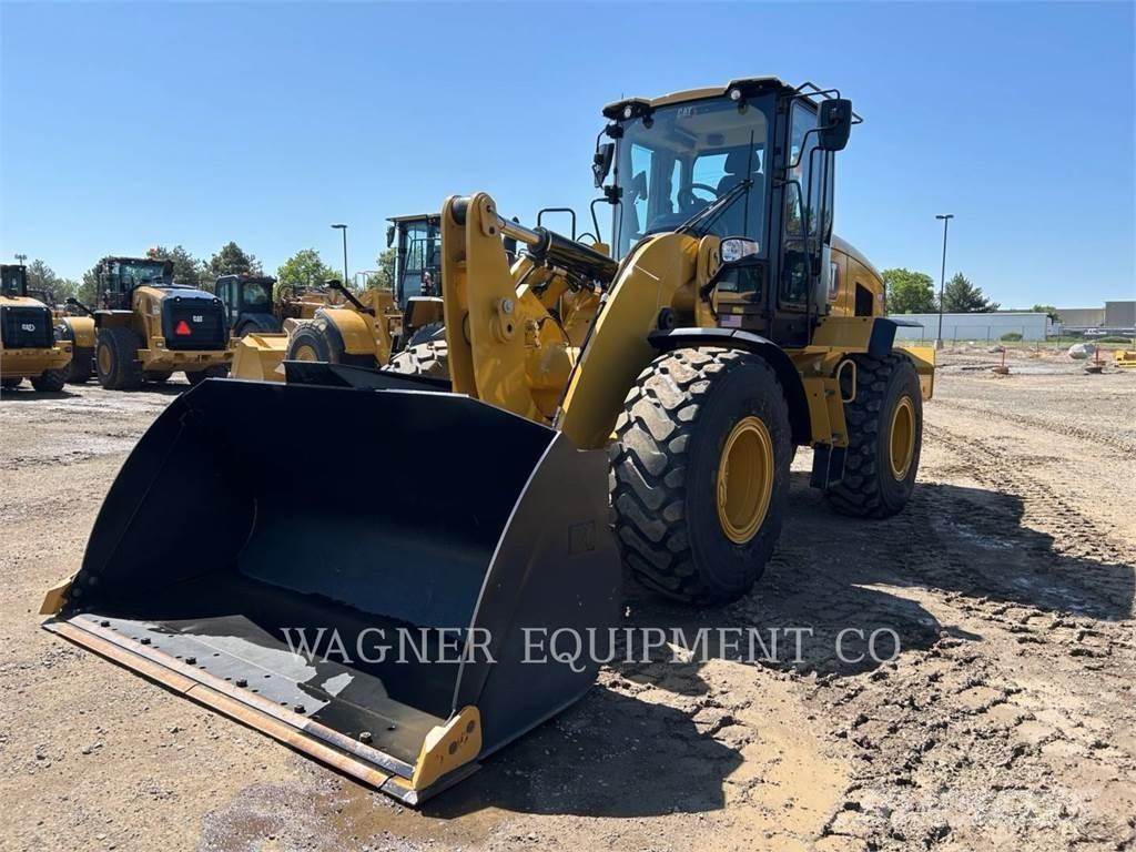CAT 938 轮式装载机