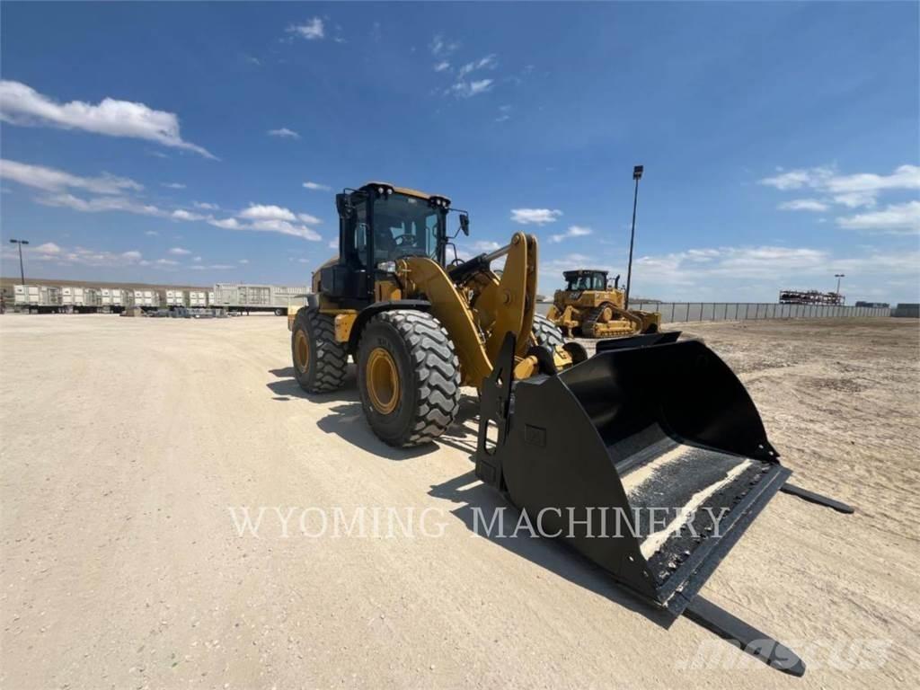 CAT 938 轮式装载机
