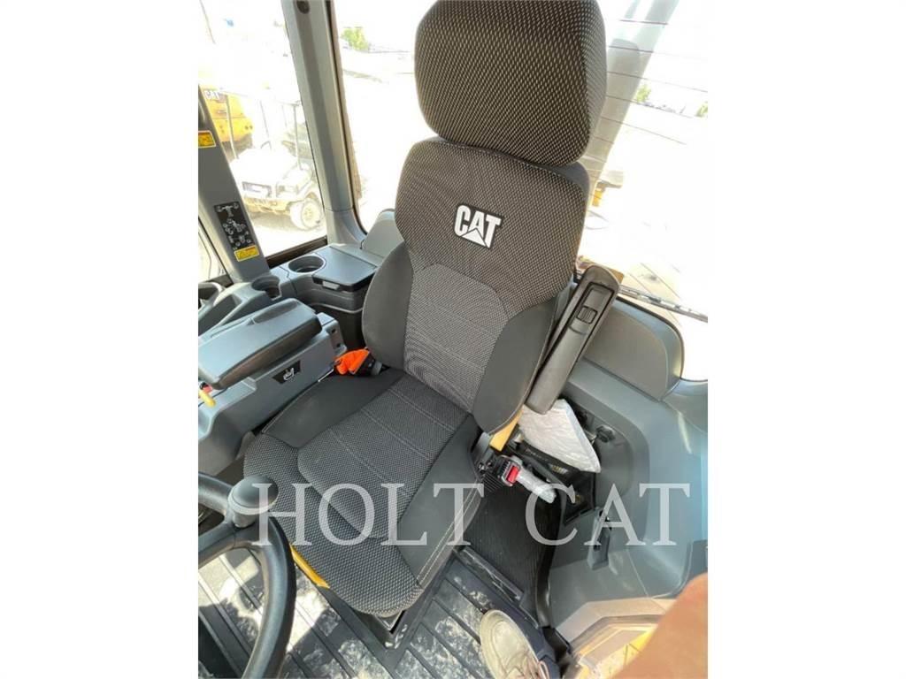 CAT 938 QC 轮式装载机