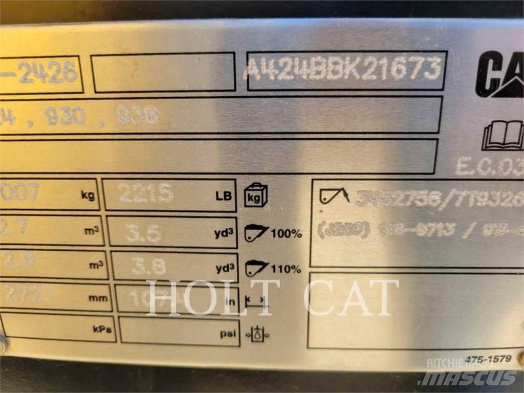 CAT 938 QC 轮式装载机