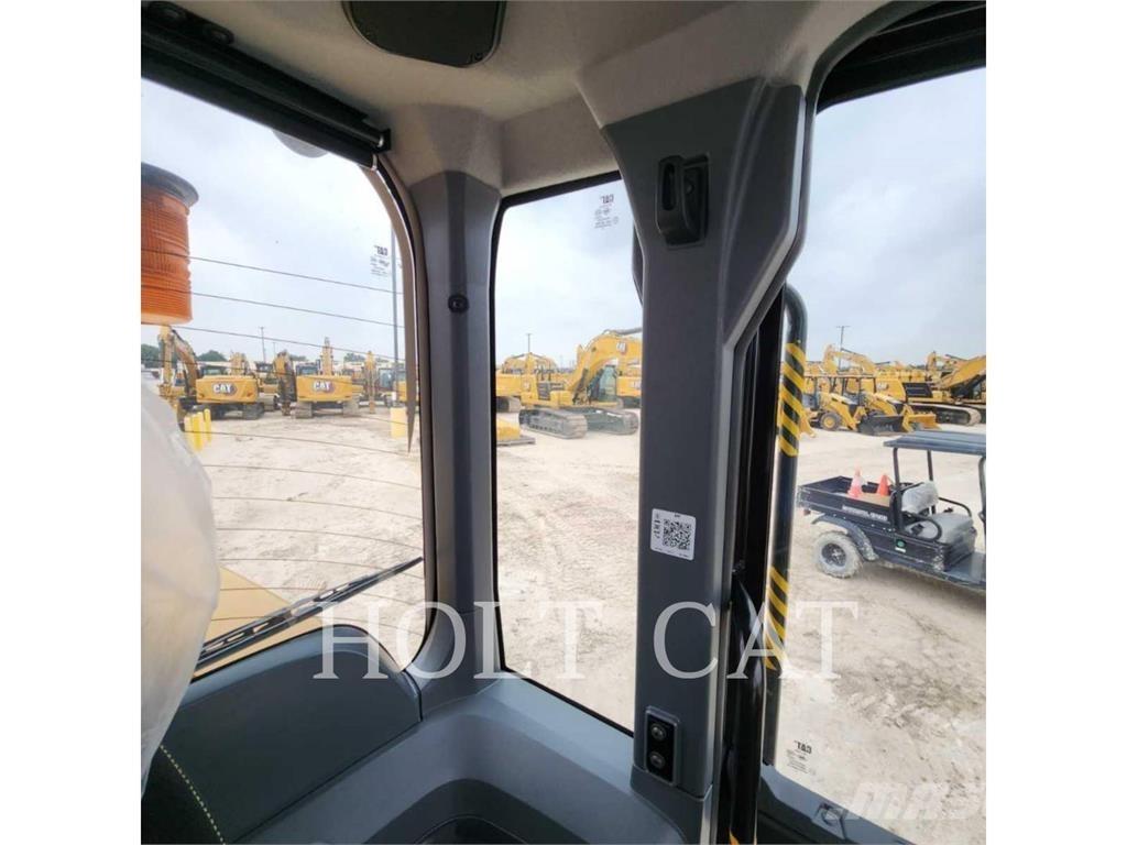 CAT 938 QC 轮式装载机