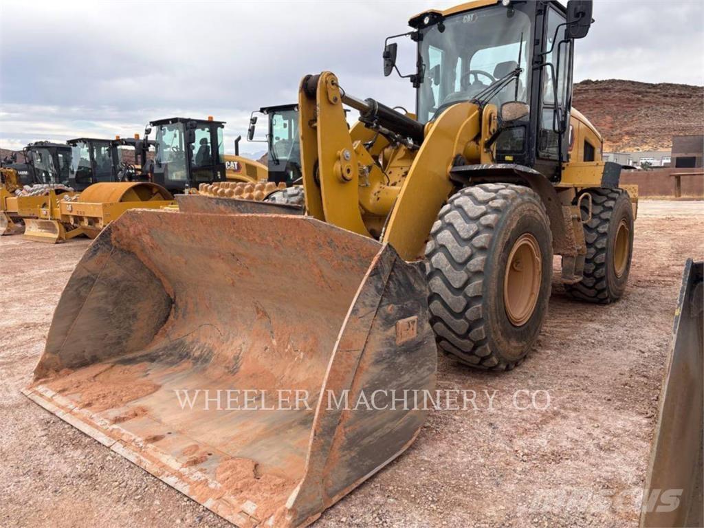 CAT 938 QC 轮式装载机