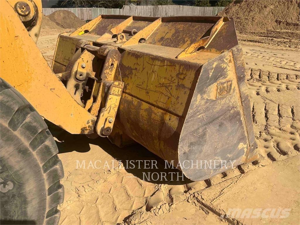 CAT 938H 轮式装载机