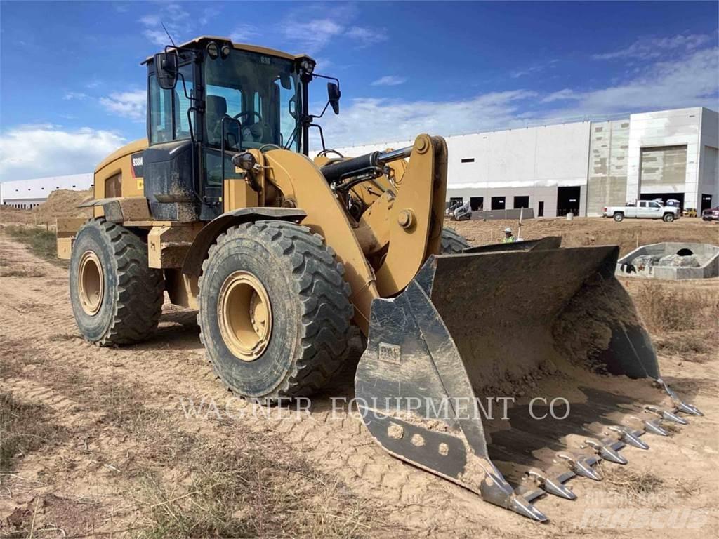 CAT 938M 轮式装载机