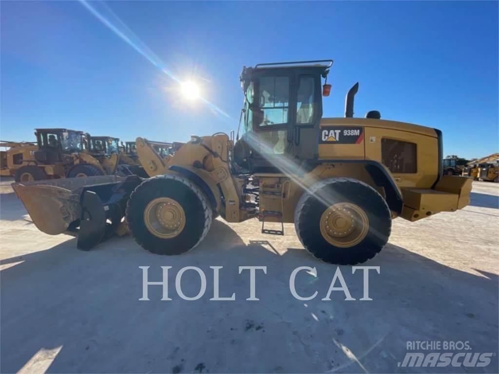CAT 938M 轮式装载机