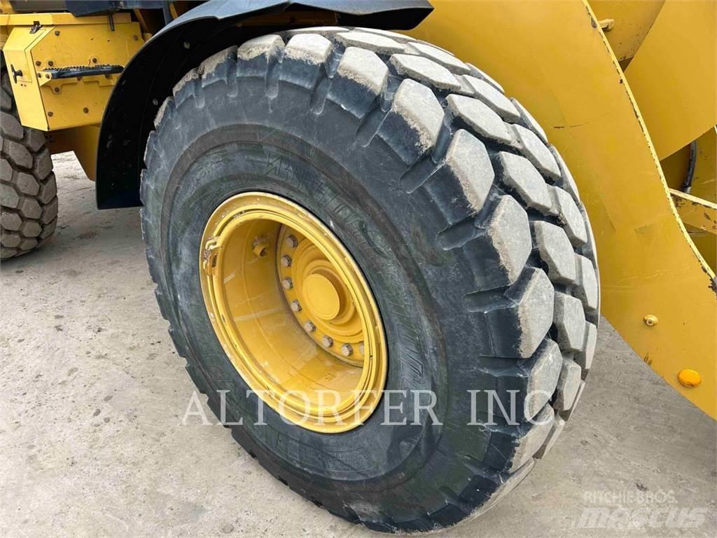 CAT 938M 轮式装载机