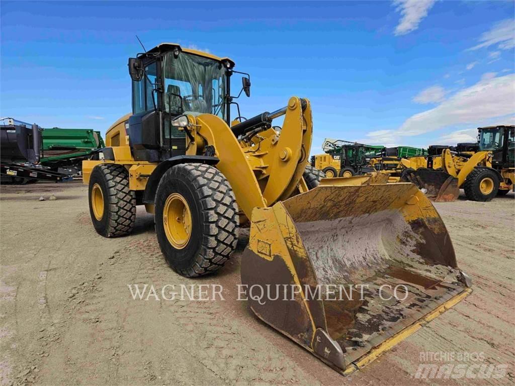 CAT 938M 轮式装载机