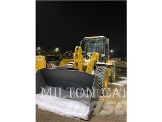 CAT 938M 轮式装载机