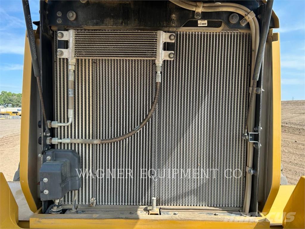 CAT 938M 轮式装载机