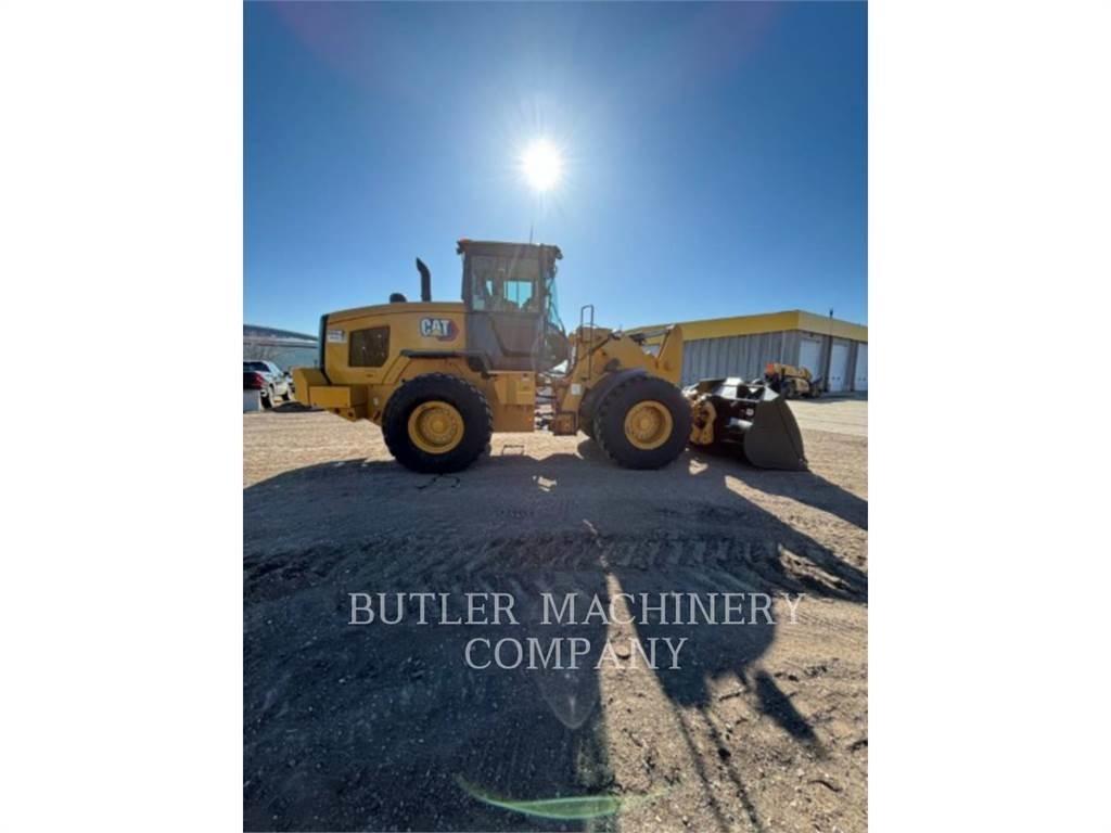 CAT 938M 轮式装载机