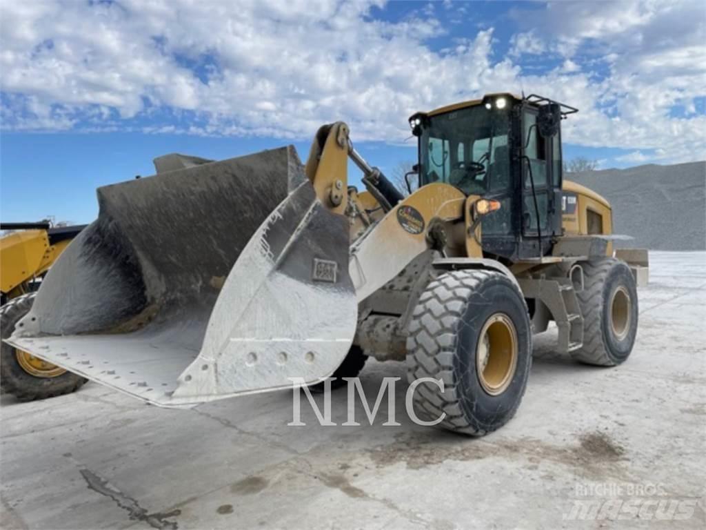 CAT 938M 轮式装载机