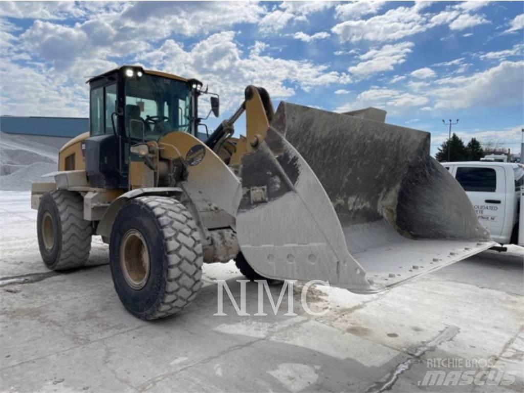 CAT 938M 轮式装载机