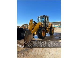 CAT 938M 轮式装载机