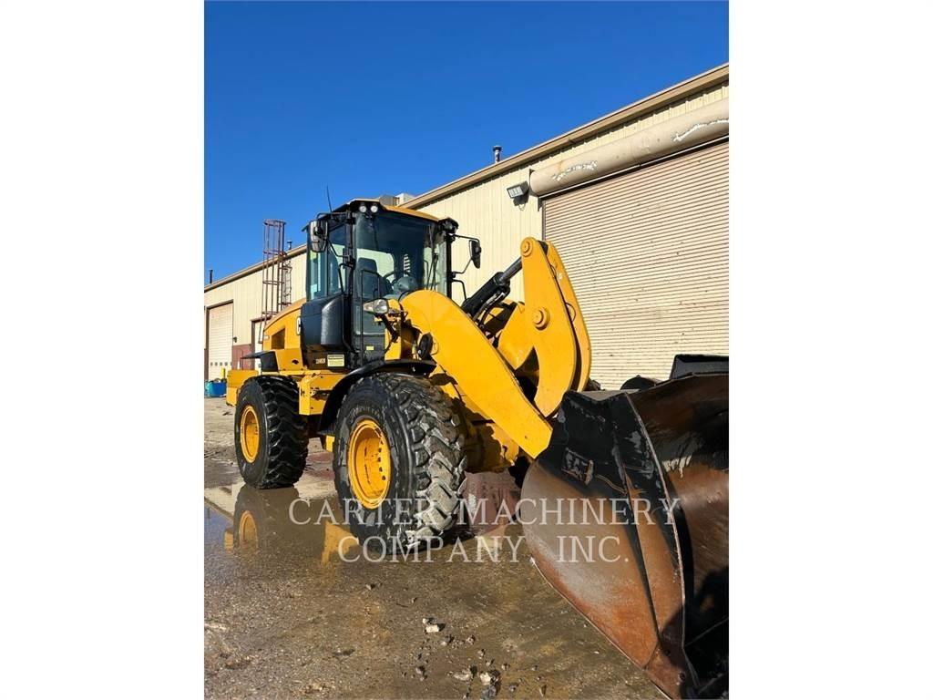 CAT 938M 轮式装载机