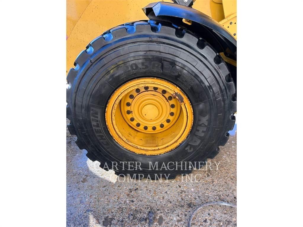 CAT 938M 轮式装载机