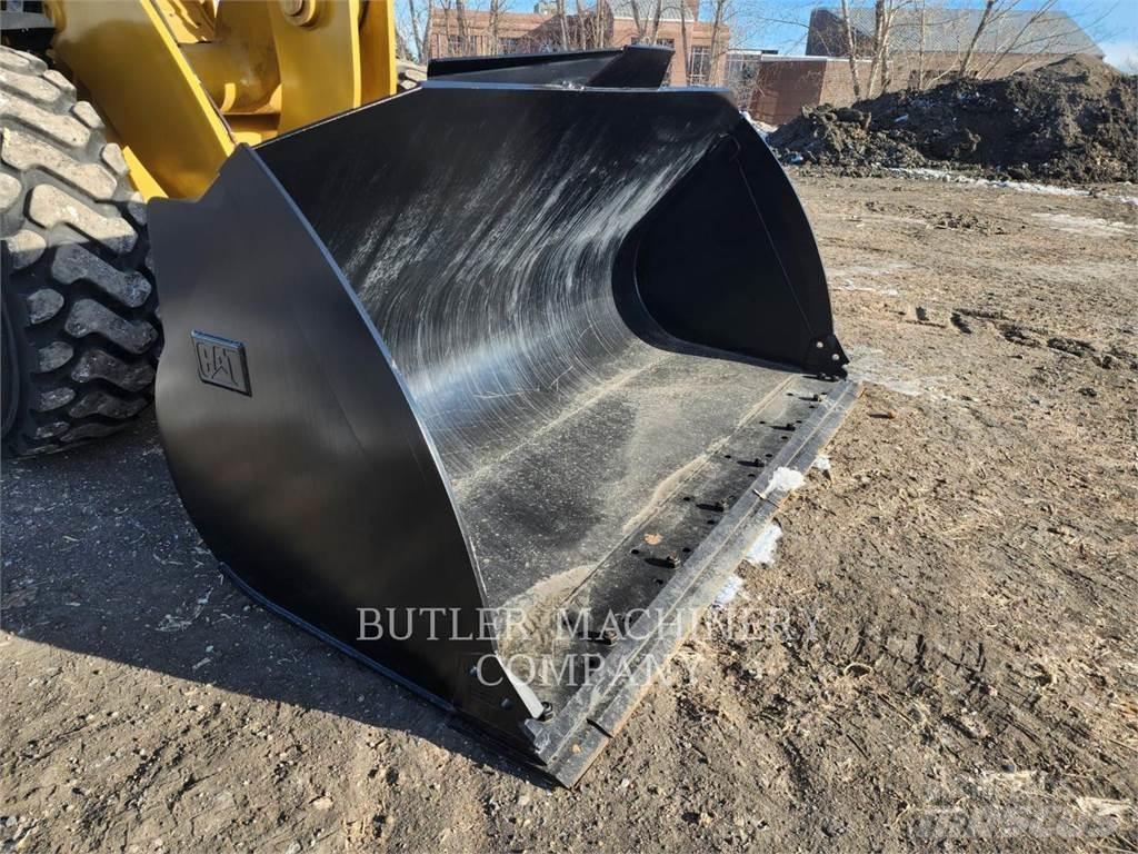 CAT 938M 轮式装载机