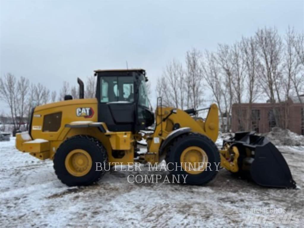 CAT 938M 轮式装载机