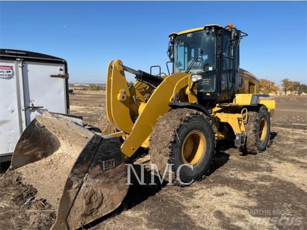 CAT 938M 轮式装载机