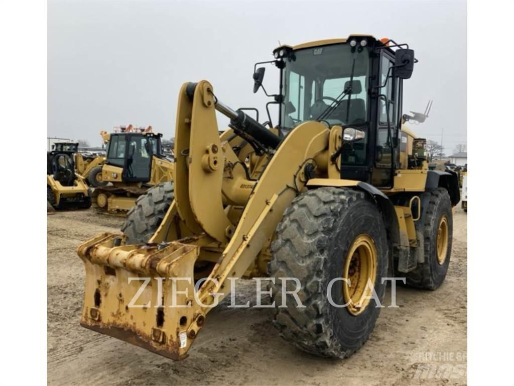 CAT 938M 轮式装载机