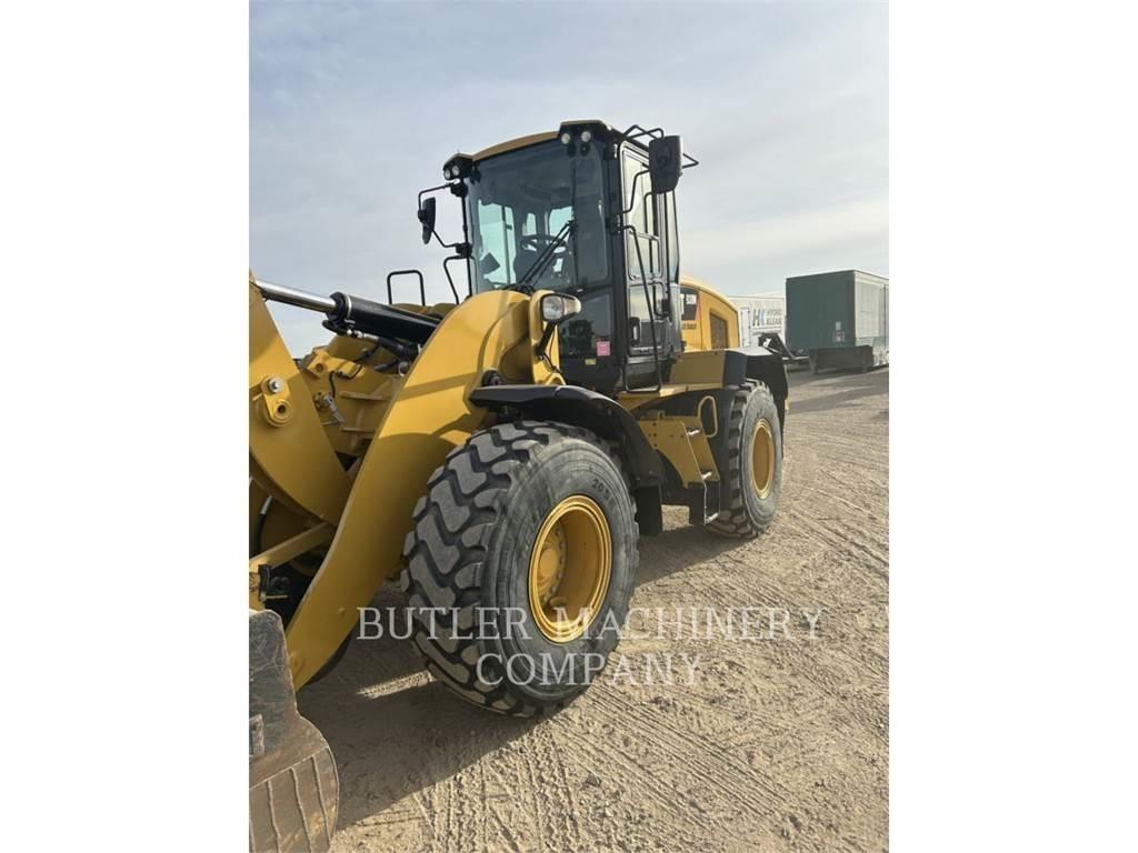 CAT 938M 轮式装载机
