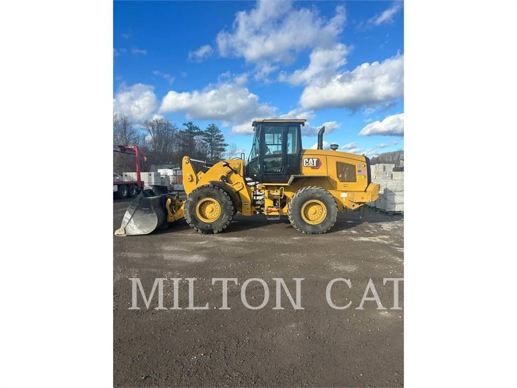 CAT 938M 轮式装载机